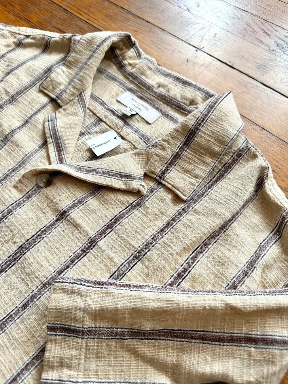 BANANA REPUBLIC Yellow Textured Striped Summer Button Down Shirt sz XL (NWT)